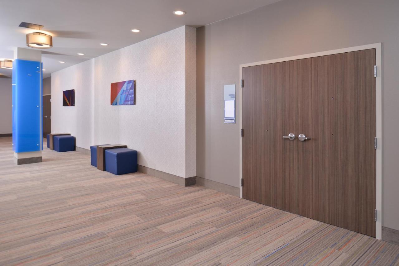 Holiday Inn Express & Suites Houston E - Pasadena Exterior photo