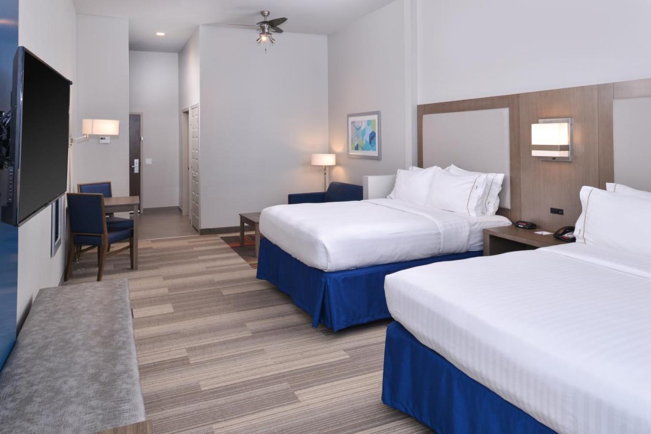 Holiday Inn Express & Suites Houston E - Pasadena Exterior photo