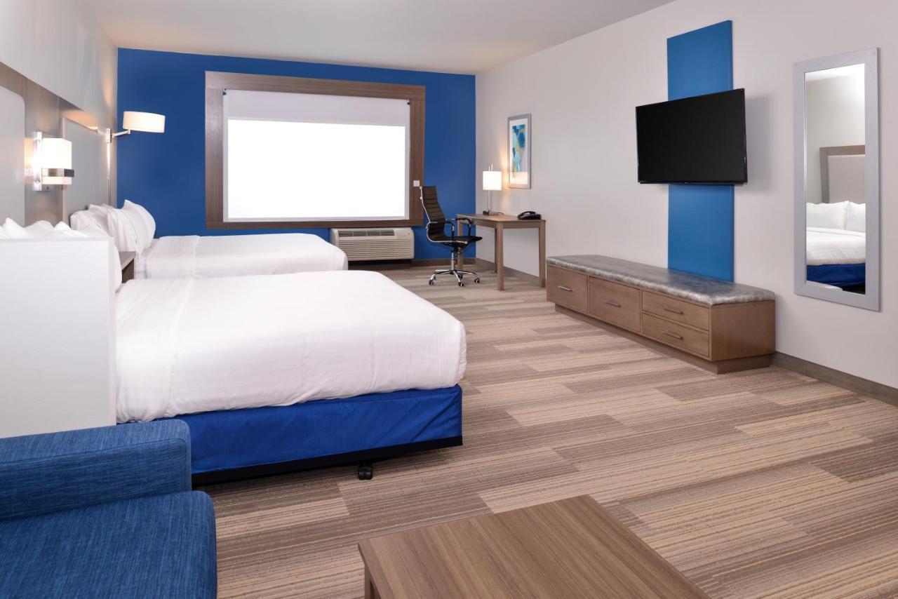 Holiday Inn Express & Suites Houston E - Pasadena Exterior photo